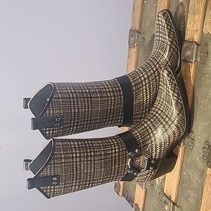 brand spanking new stylish rubber boots